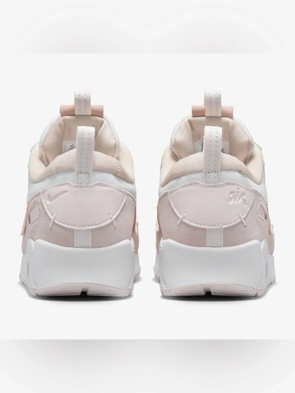 Nike Air Max 90 Futura in Blush Pink 💗